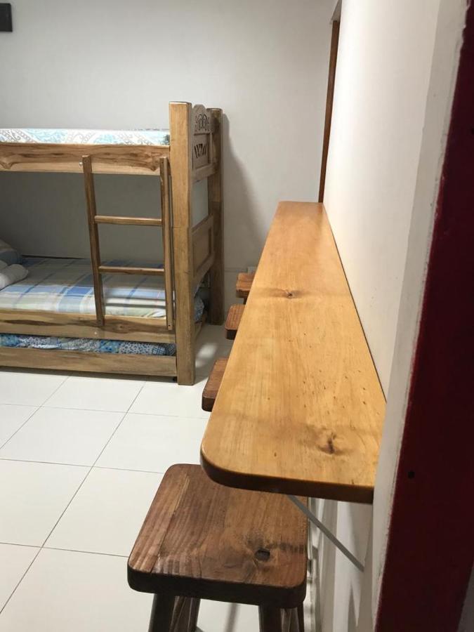 Apartamento & Gomez Society *