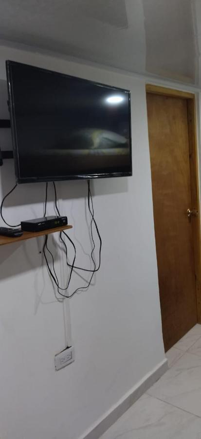 Apartamento & Gomez Society